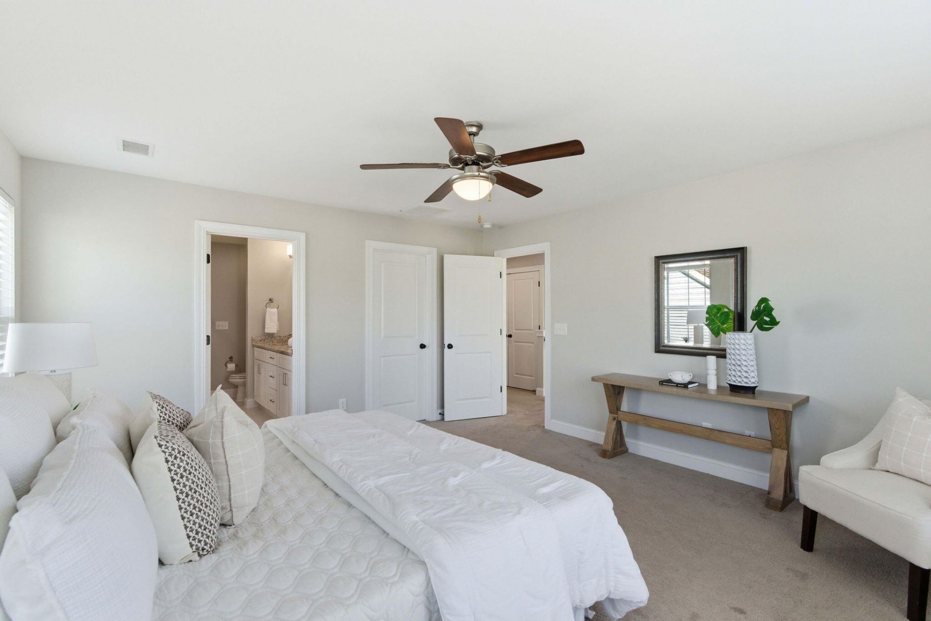 1698 Sparkleberry Lane Photo 29