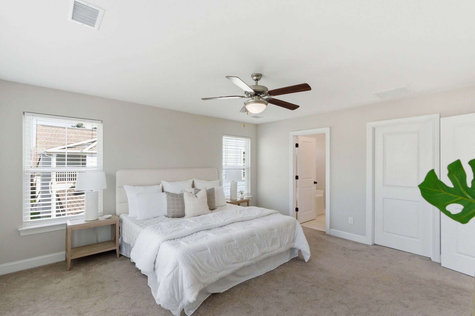 1698 Sparkleberry Lane Photo 30