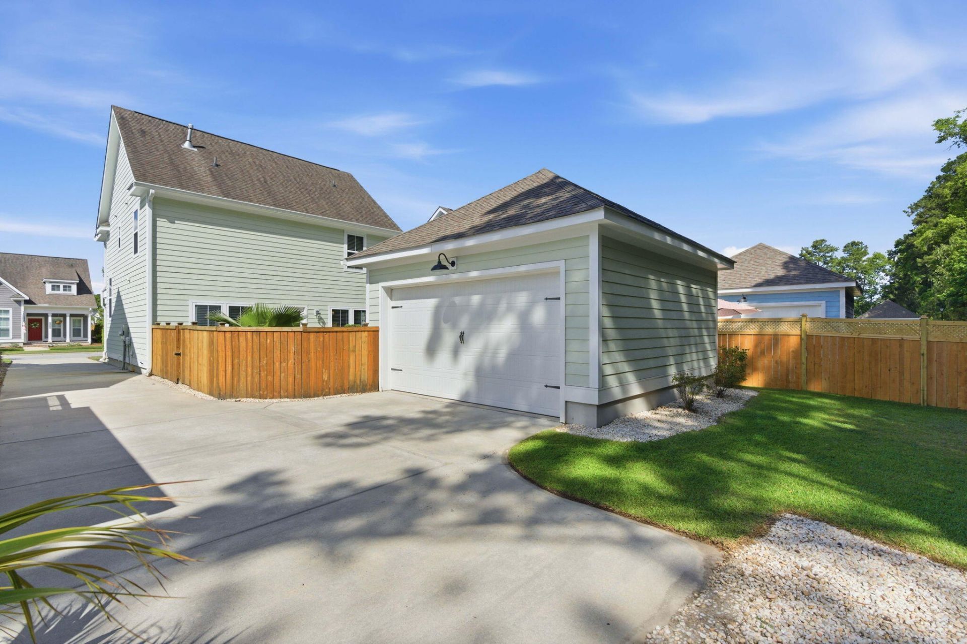 1698 Sparkleberry Lane Photo 40