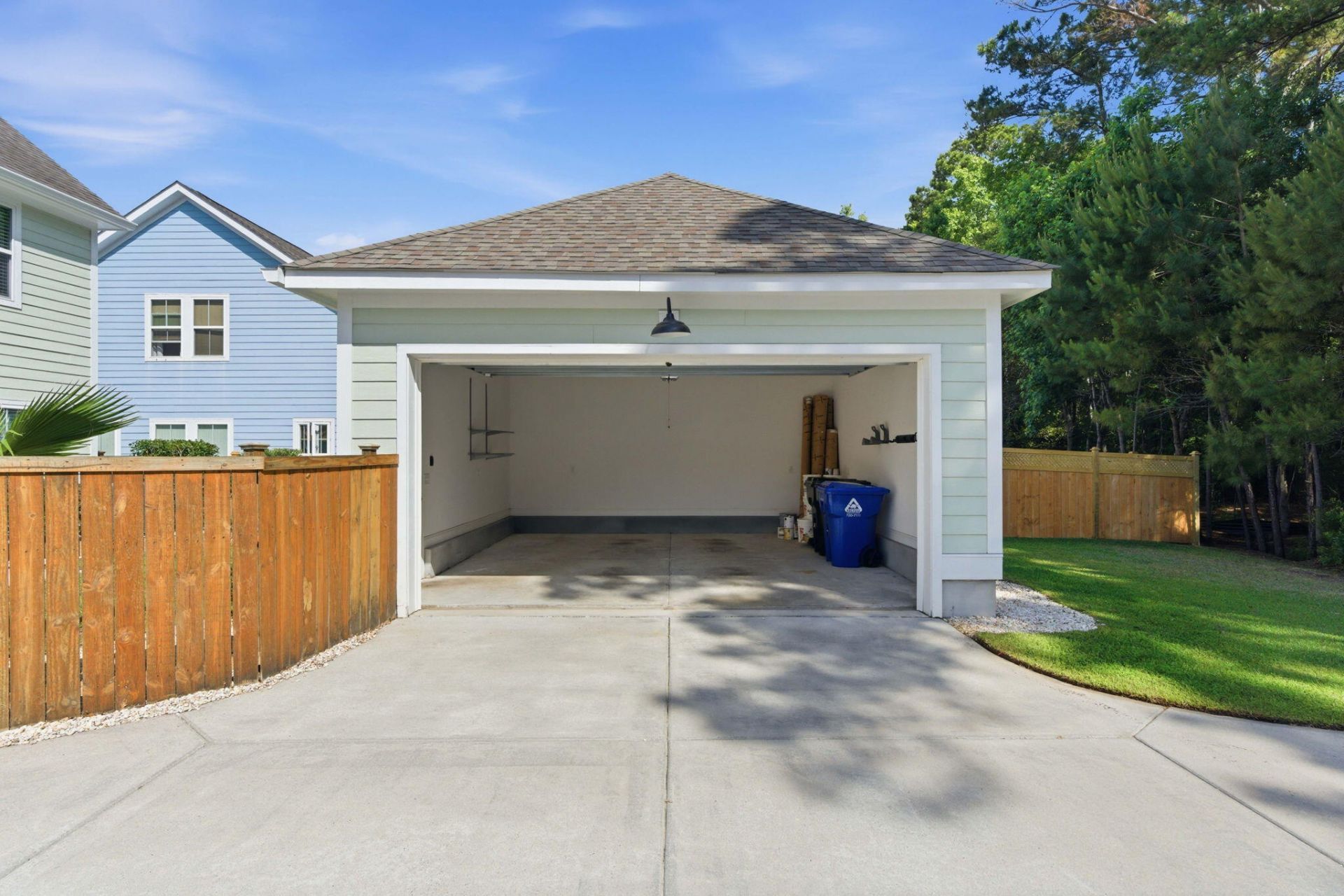 1698 Sparkleberry Lane Photo 43