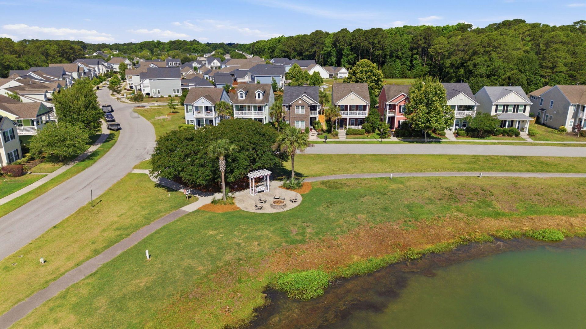 1698 Sparkleberry Lane Photo 45