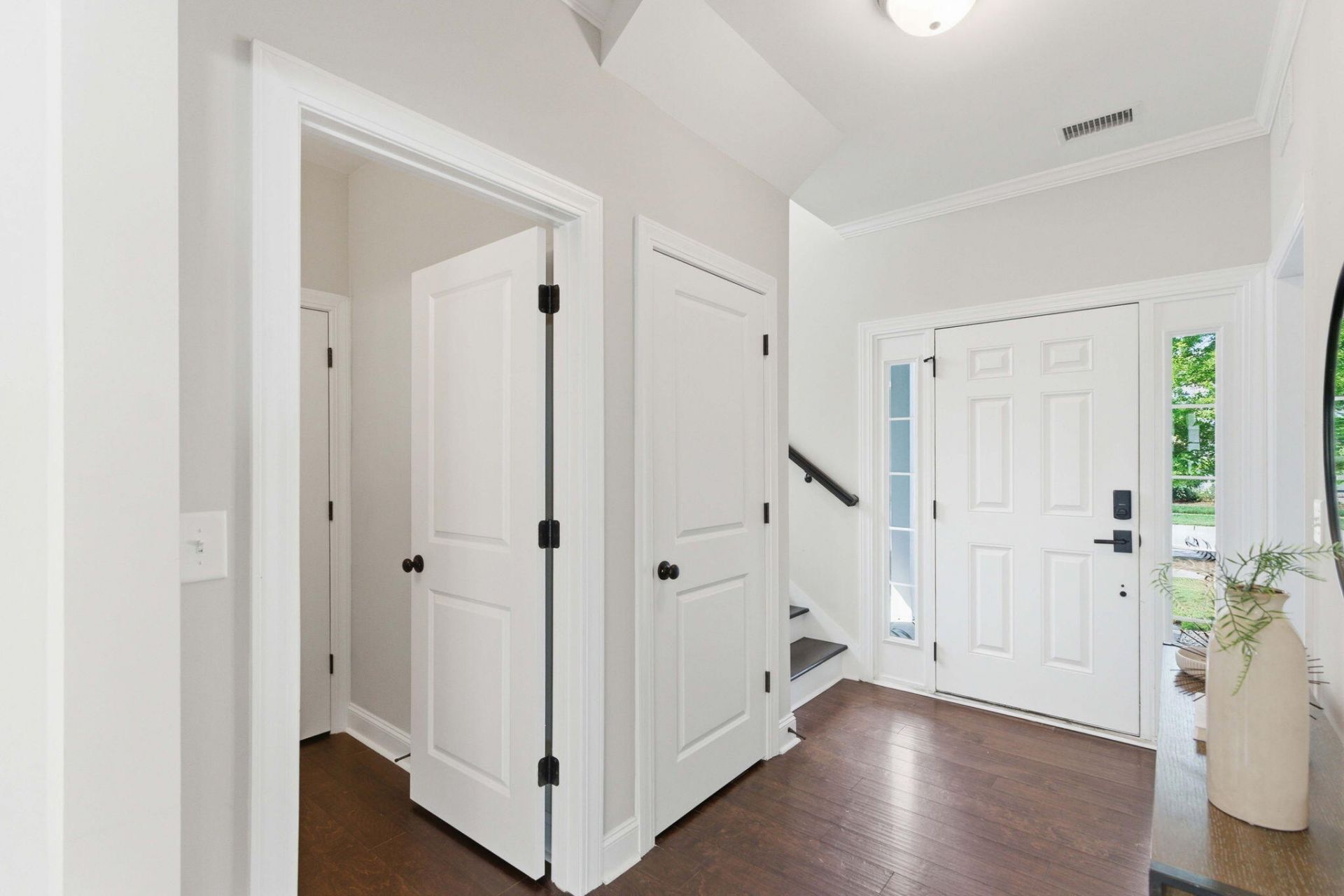 1698 Sparkleberry Lane Photo 7