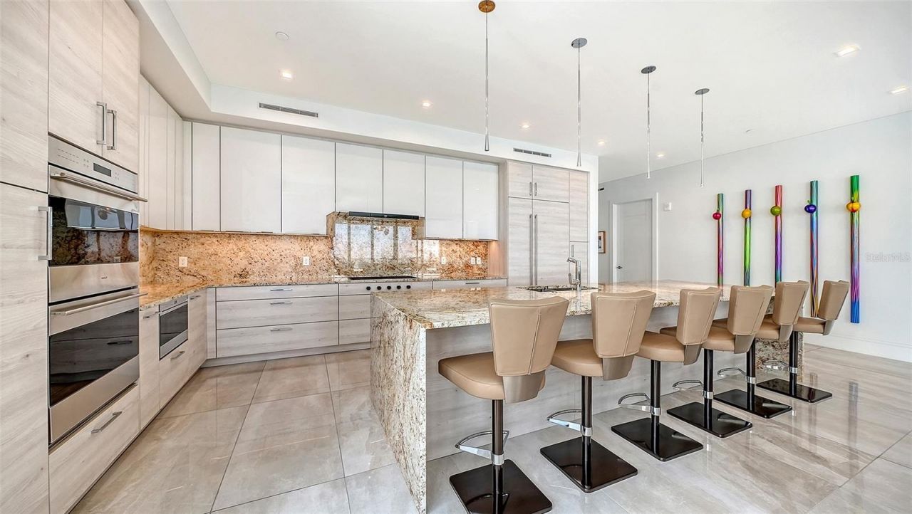 401 Quay Commons, Unit 505, Sarasota, FL 34236 Photo