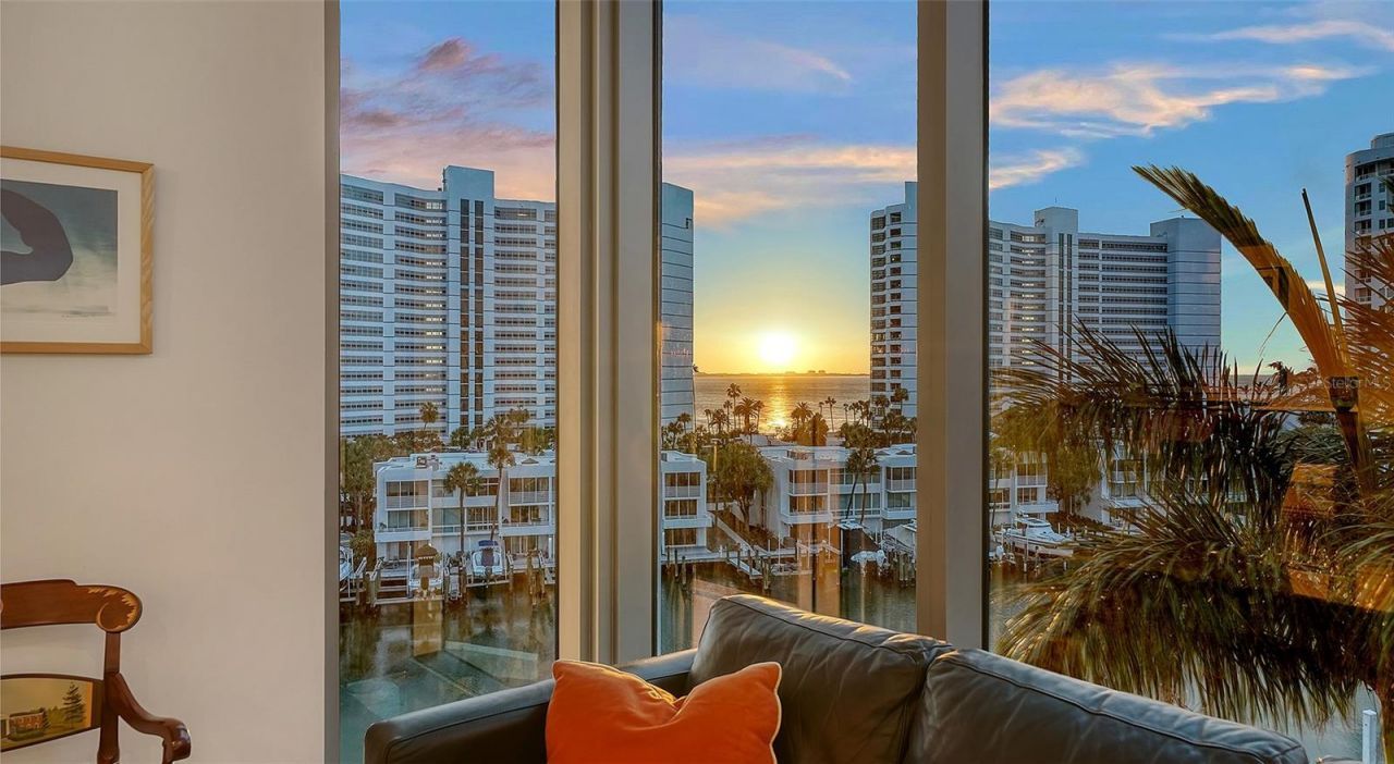401 Quay Commons, Unit 505, Sarasota, FL 34236 Photo