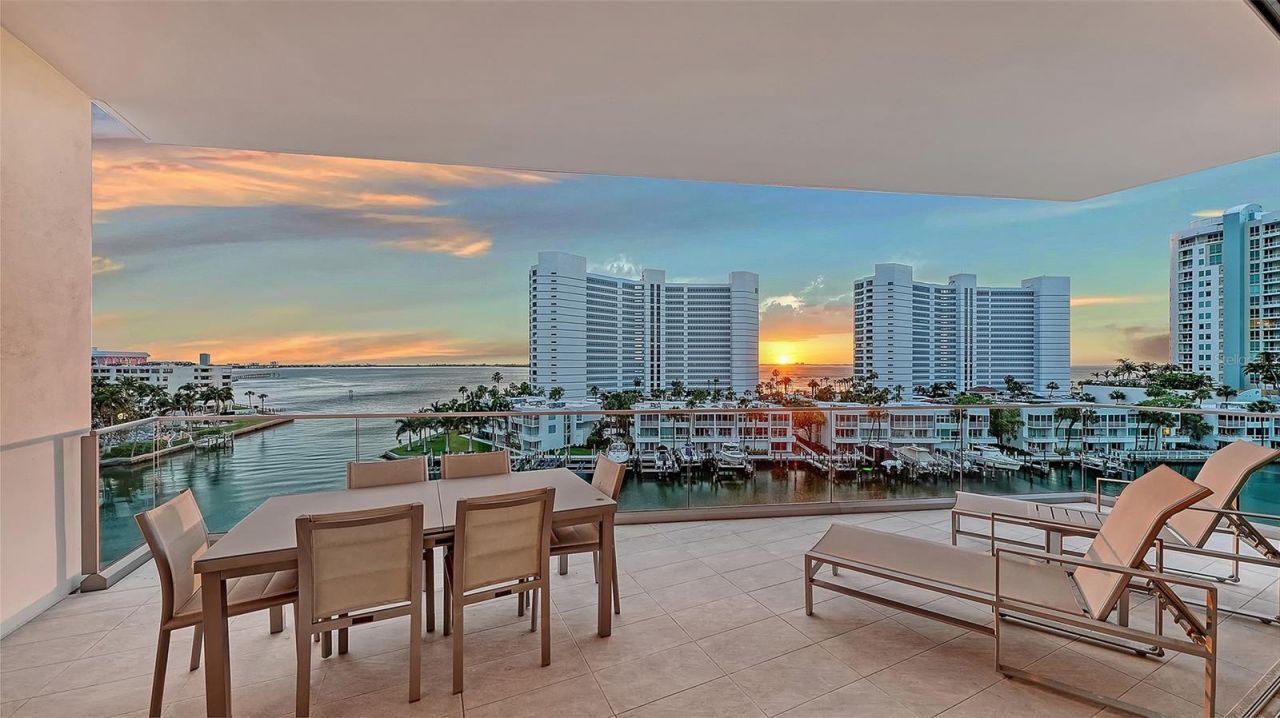 401 Quay Commons, Unit 505, Sarasota, FL 34236 Photo