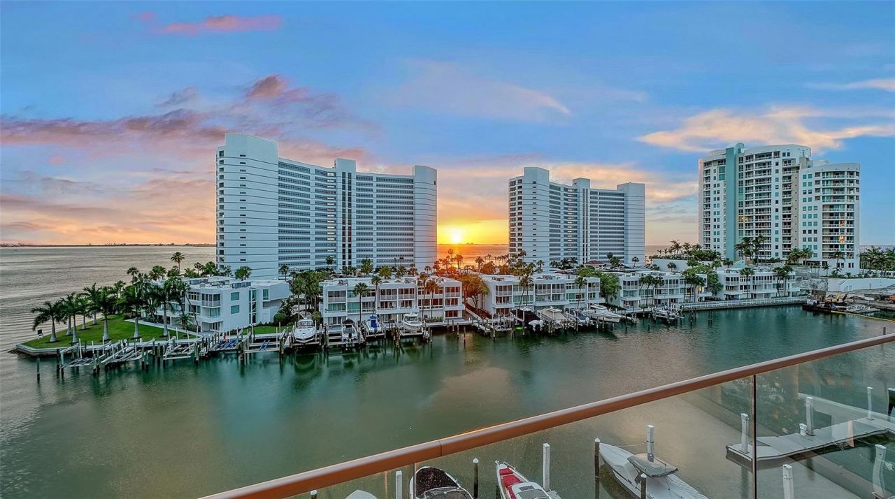 401 Quay Commons, Unit 505, Sarasota, FL 34236 Photo