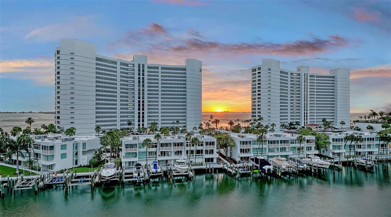 401 Quay Commons, Unit 505, Sarasota, FL 34236 Photo