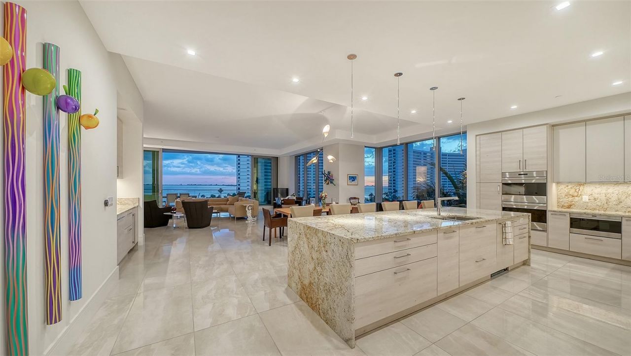 401 Quay Commons, Unit 505, Sarasota, FL 34236 Photo