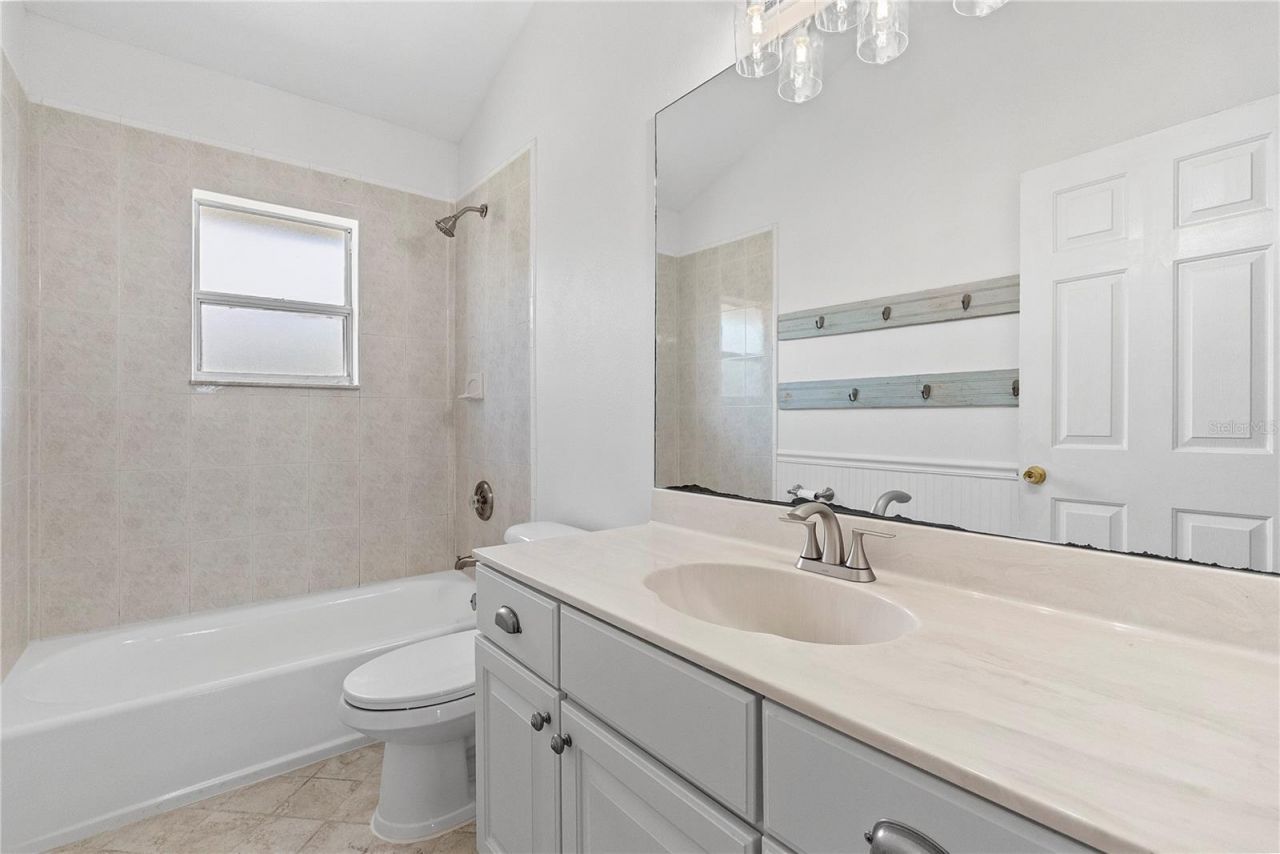 761 N Belfast Place , Chuluota, FL 32766 Photo