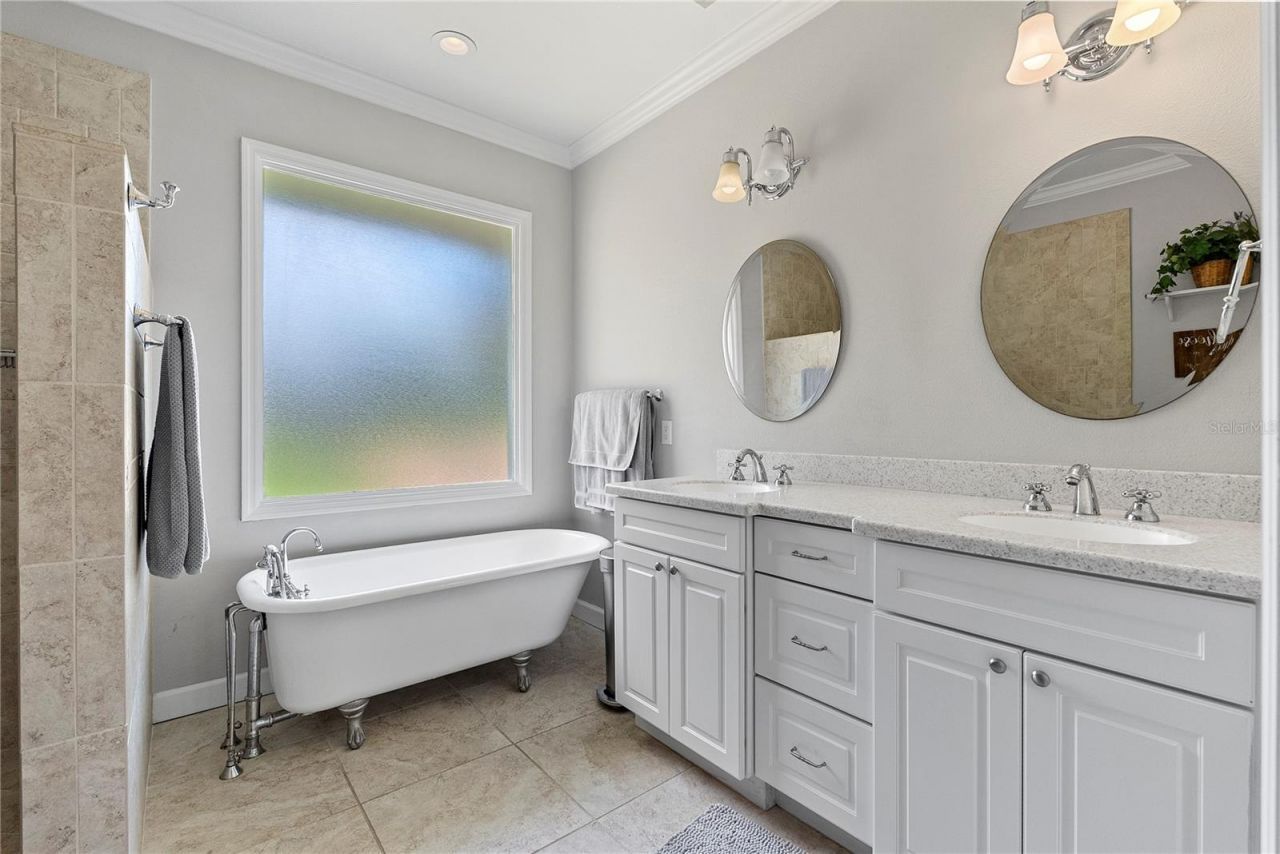 761 N Belfast Place , Chuluota, FL 32766 Photo