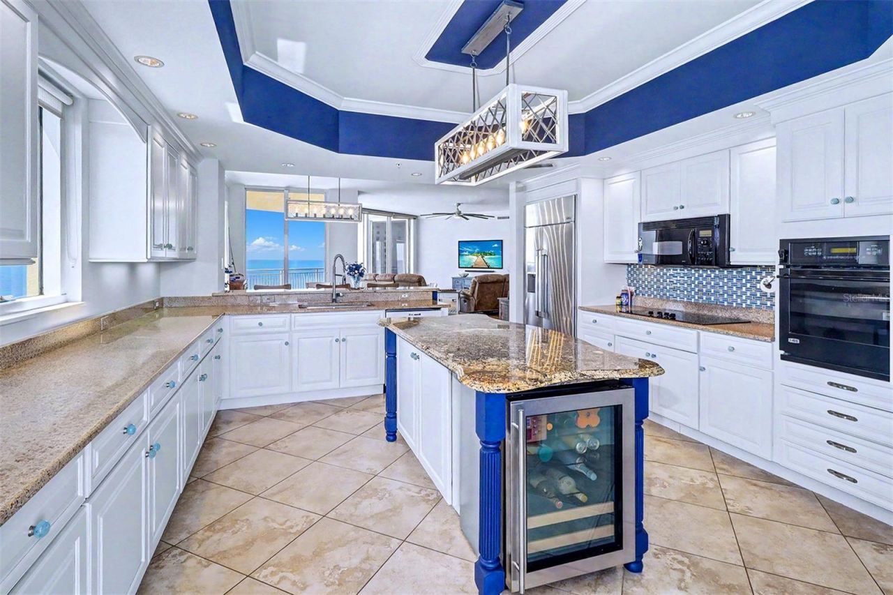 15208 Gulf Boulevard, Unit 601, Madeira Beach, FL 33708 Photo
