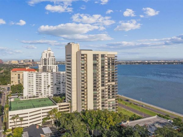 2413 BAYSHORE BOULEVARD , Unit 202, TAMPA, FL 33629