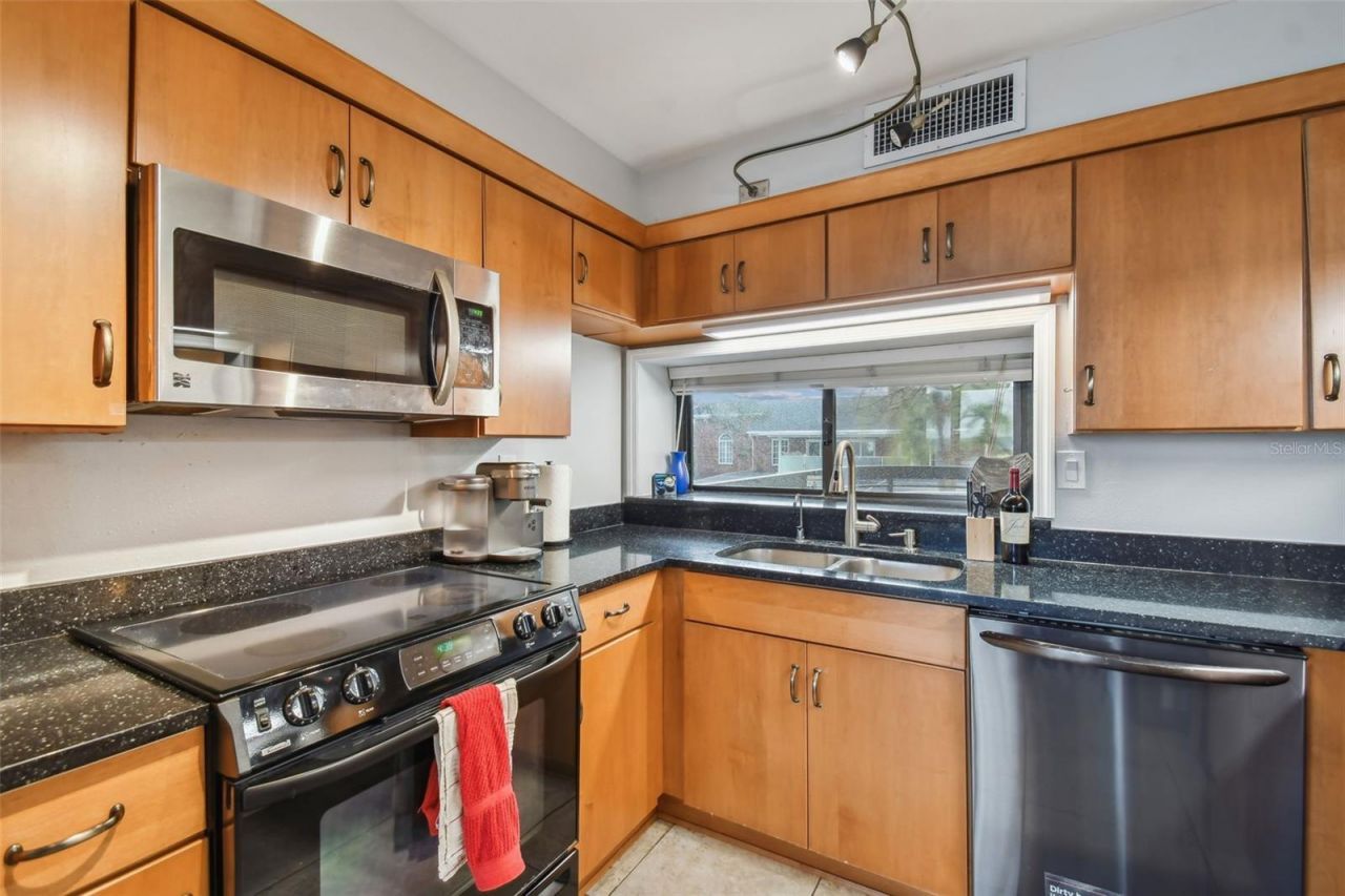 2413 Bayshore Boulevard, Unit 202, Tampa, FL 33629 Photo