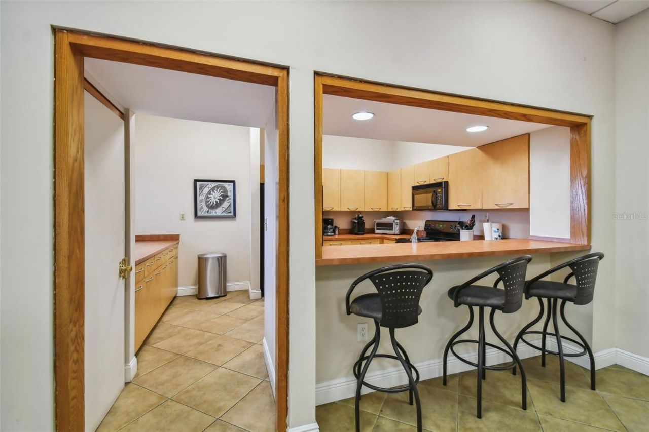 2413 Bayshore Boulevard, Unit 202, Tampa, FL 33629 Photo