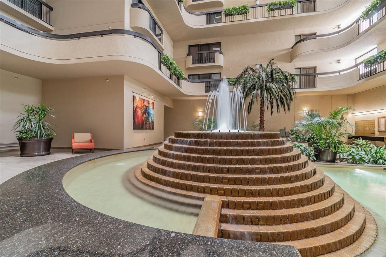 2413 Bayshore Boulevard, Unit 202, Tampa, FL 33629 Photo
