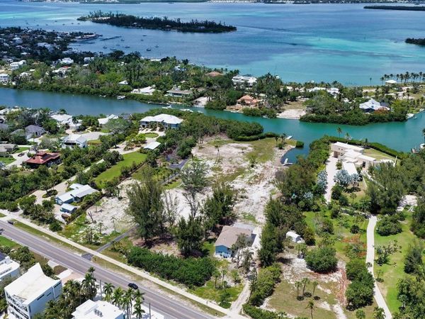 6660 & 6664 & 6670 GULF OF MEXICO DRIVE , LONGBOAT KEY, FL 34228