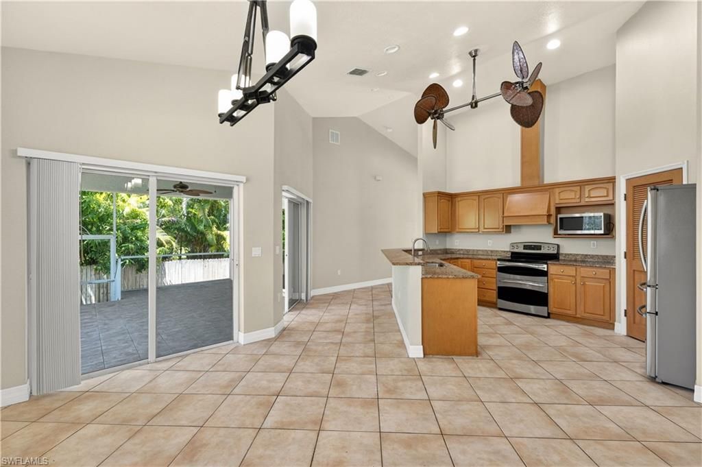 7930 Sandel Wood Cir W, Fort Myers, FL 33908 Photo