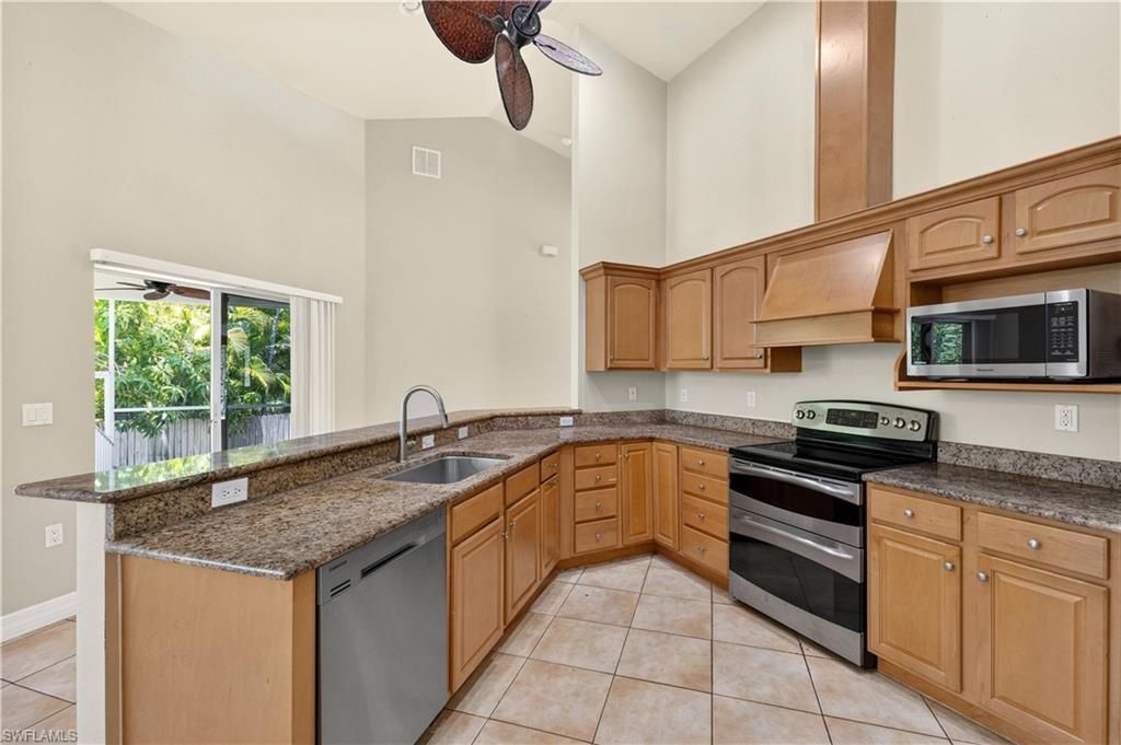 7930 Sandel Wood Cir W, Fort Myers, FL 33908 Photo
