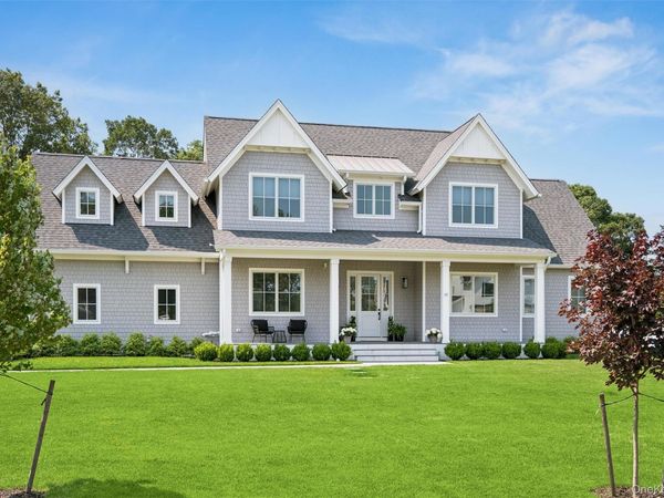 17 Happy Lane, Westhampton Beach, NY 11978