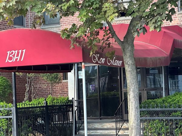 131-11 Kew Gardens Road, Unit 1D, Richmond Hill, NY 11418