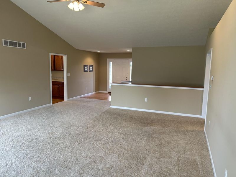 909 Stoneybrook Drive, Saint Marys, OH 45885 Photo 8