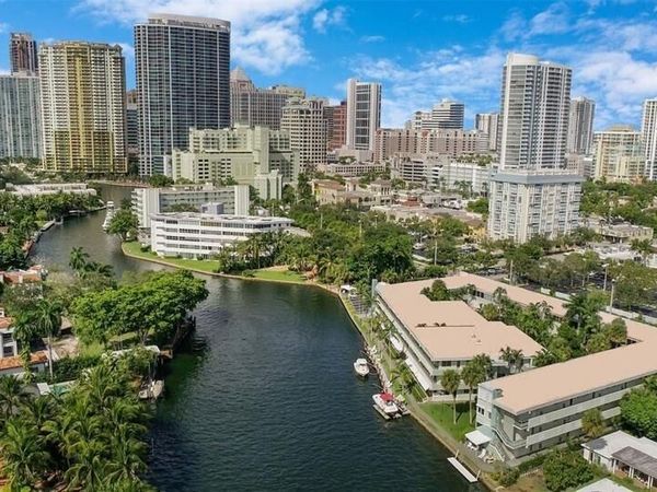 1000 SE 4th Street, Unit 209-210, Fort Lauderdale, FL 33301