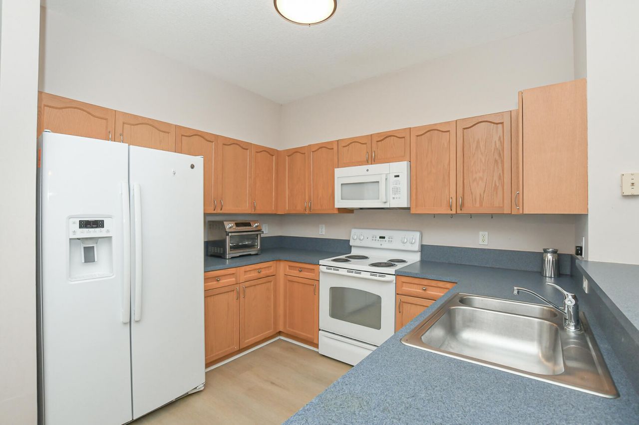649 NE Bent Paddle Lane, Port Saint Lucie, FL 34983 Photo
