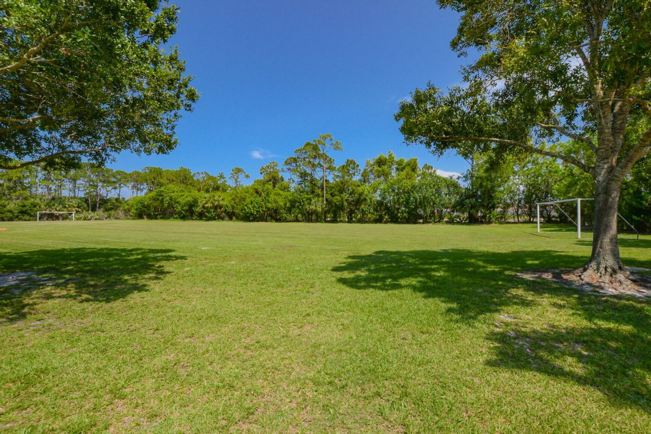 649 NE Bent Paddle Lane, Port Saint Lucie, FL 34983 Photo