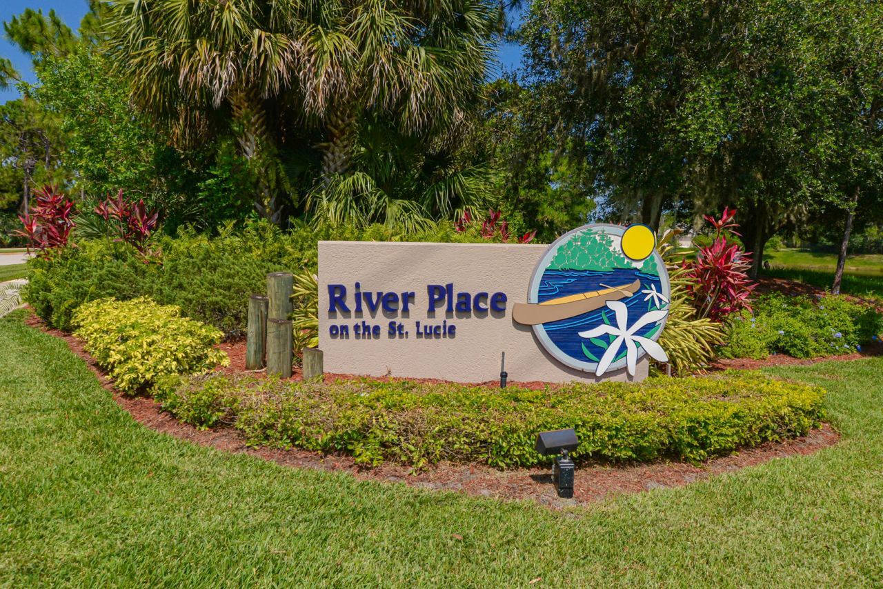 649 NE Bent Paddle Lane, Port Saint Lucie, FL 34983 Photo