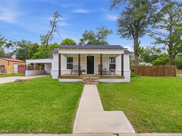 307 Locust Street, Winnsboro, TX 75494