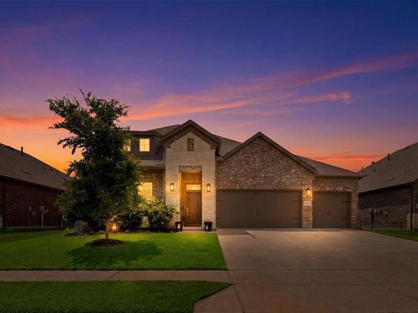 10916 Glover Lane, Aubrey, TX 76227