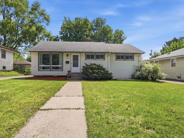 1494 Etna Street , Saint Paul, MN 55106