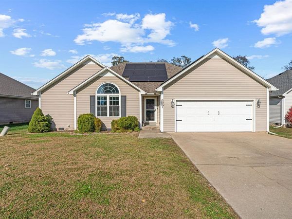 520 Red Maple Street , Bowling Green, KY 42101