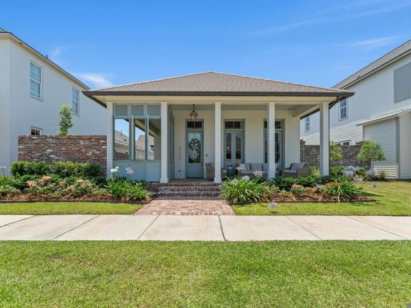 5230 N Pointer Ct, Baton Rouge, LA 70808