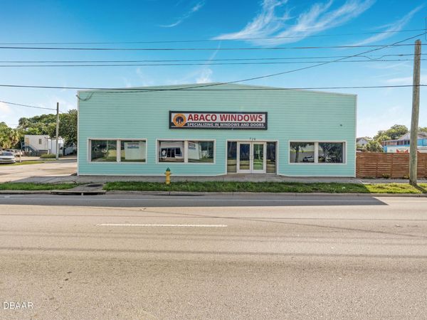 719 N Ridgewood Avenue, Daytona Beach, FL 32114