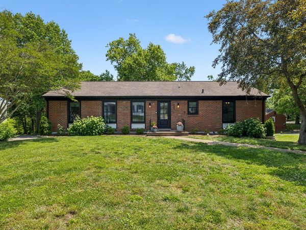 535 Richmar Dr, Nashville, TN 37211