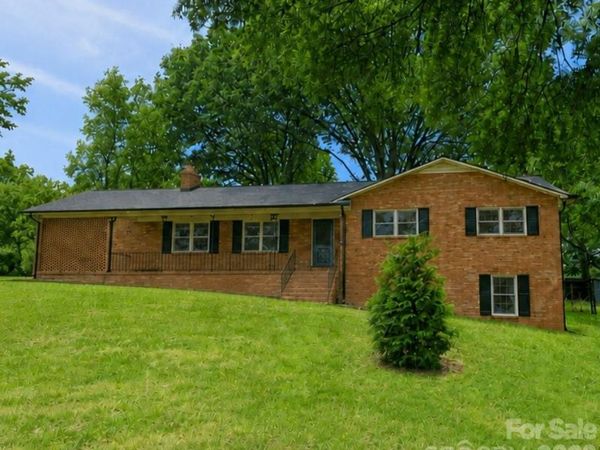 752 Hephzibah Church Road, Crouse, NC 28033