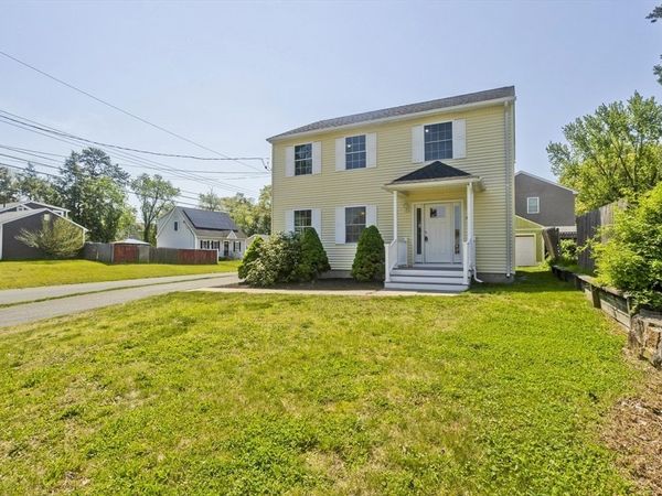 63 Hope St, Springfield, MA 01119