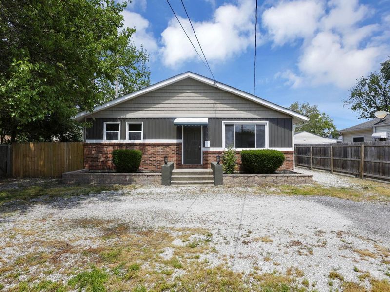 1910 Rosemont Avenue , Columbus, OH 43223 Photo 1