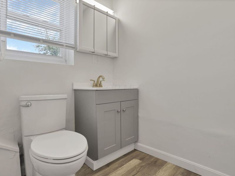 1910 Rosemont Avenue , Columbus, OH 43223 Photo 35