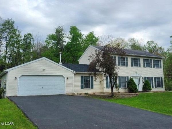 100 Sutherland Drive, Mountain Top, PA 18707