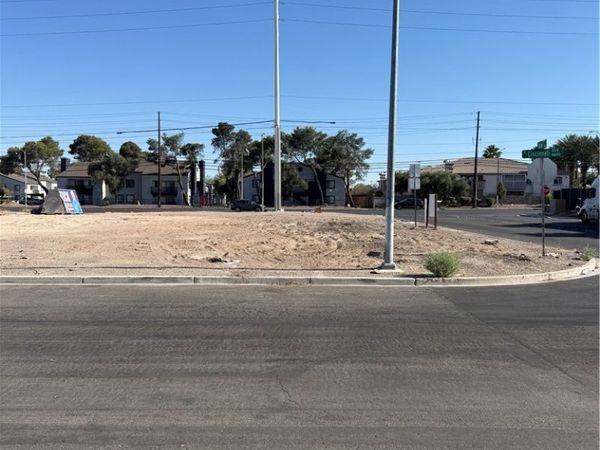 2454 Arden Street , Las Vegas, NV 89104
