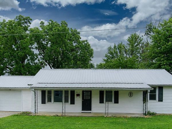 733 W North Street , Mountain Grove, MO 65711