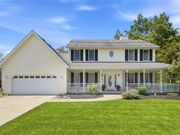 202 Enchanted Forest S, Depew, NY 14043