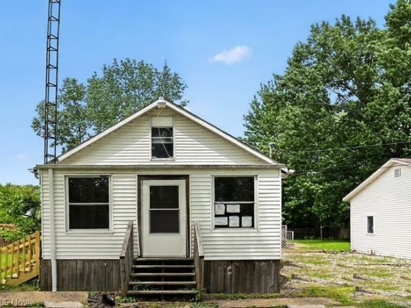 517 Dewitt Street, Lorain, OH 44055