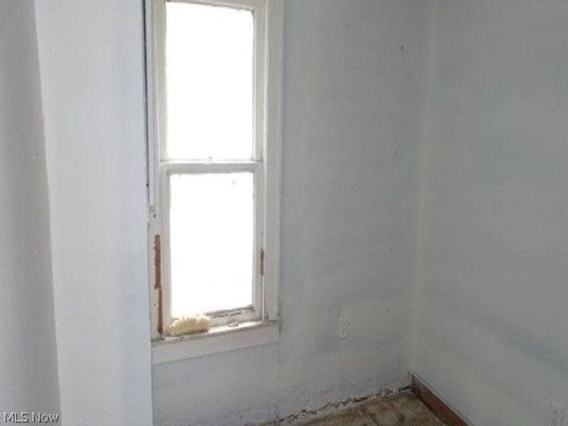 517 Dewitt Street, Lorain, OH 44055 Photo 5