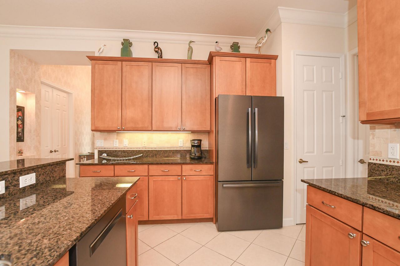 7600 Greenbrier Circle, Port Saint Lucie, FL 34986 Photo