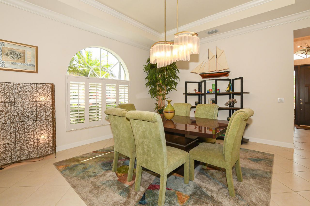 7600 Greenbrier Circle, Port Saint Lucie, FL 34986 Photo