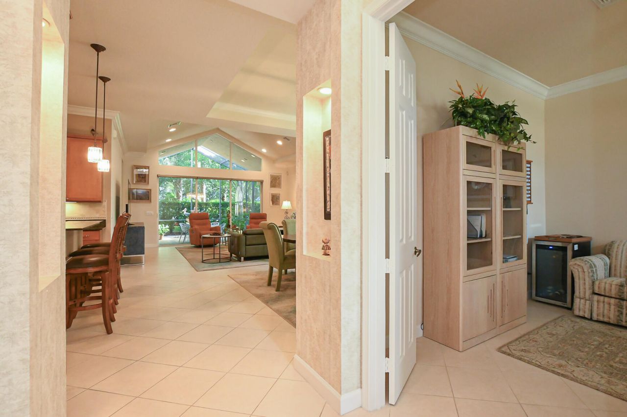 7600 Greenbrier Circle, Port Saint Lucie, FL 34986 Photo