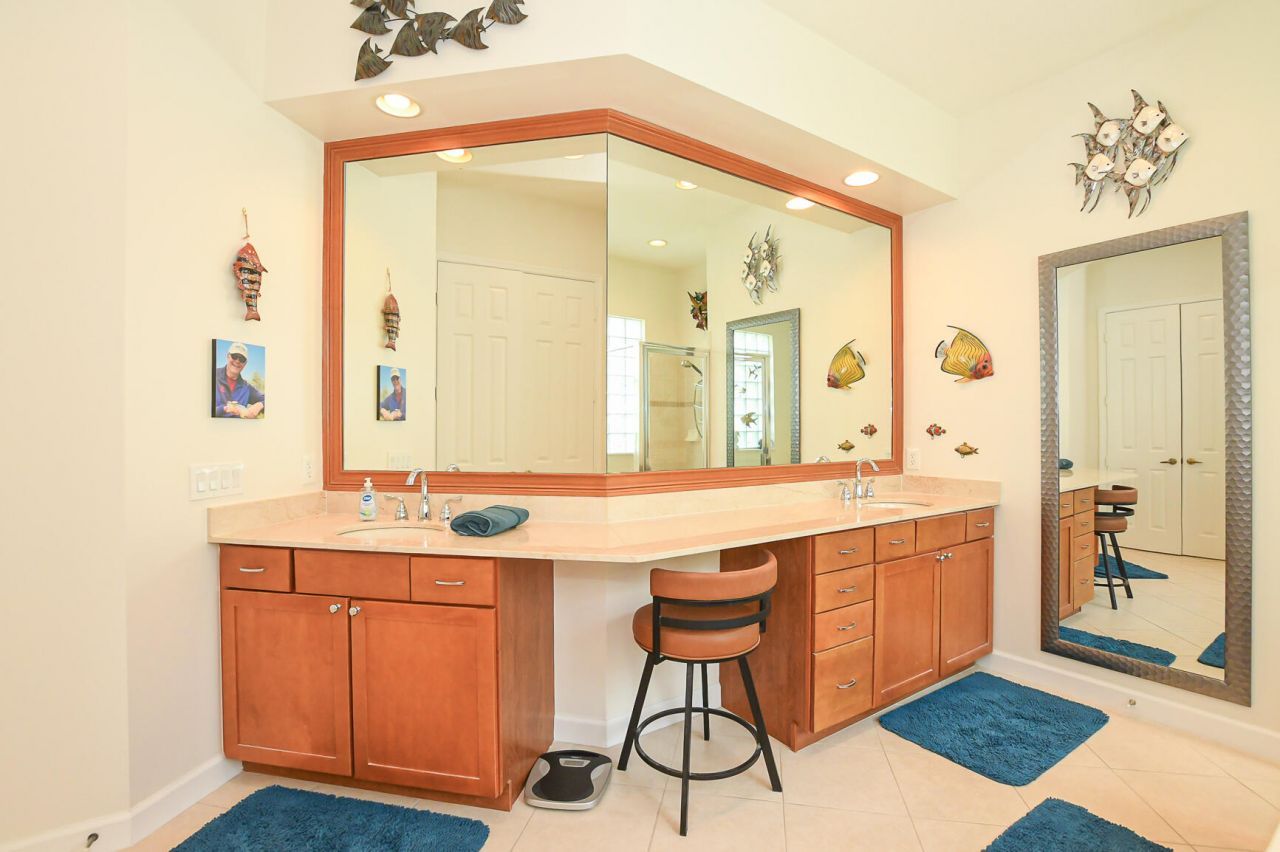 7600 Greenbrier Circle, Port Saint Lucie, FL 34986 Photo